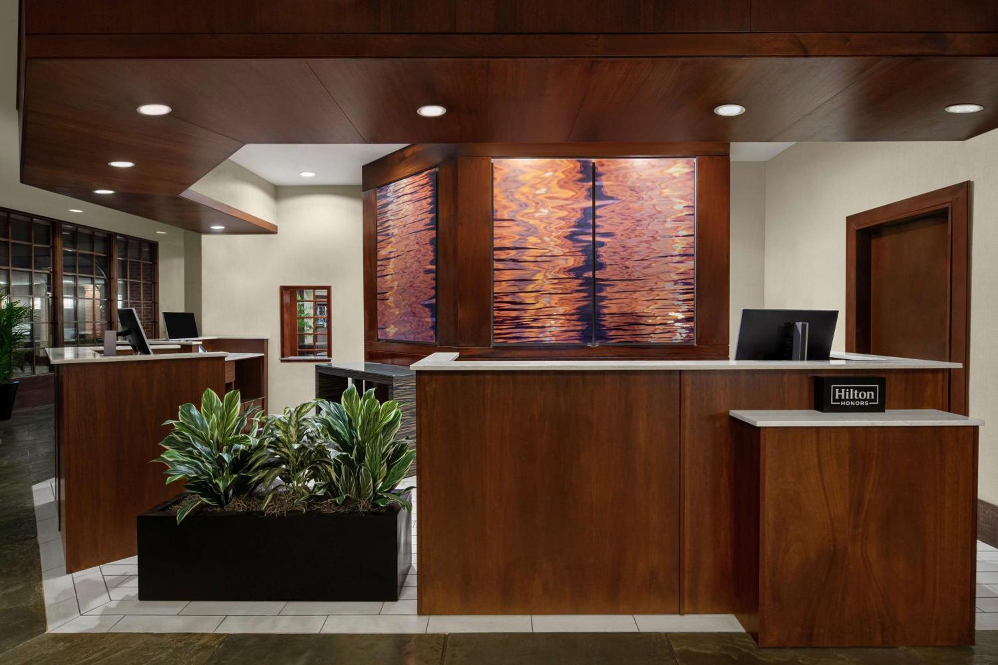 Doubletree Suites By Hilton Charlotte/Southpark Екстериор снимка