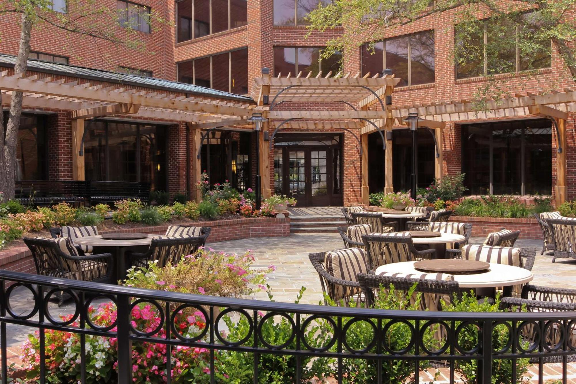 Doubletree Suites By Hilton Charlotte/Southpark Екстериор снимка